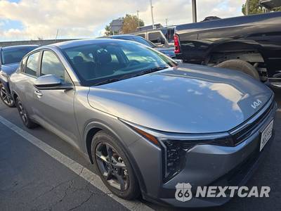 2025 Kia K4 LXS - zdjęcie 3 z 30 - miniatura