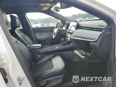 2025 Jeep Compass Latitude - zdjęcie 8 z 27 - miniatura