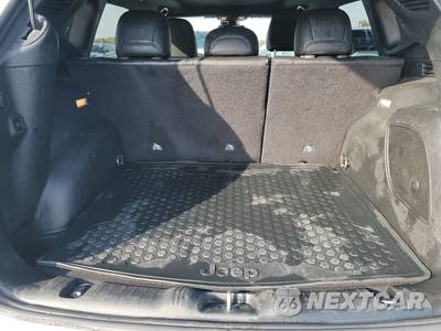 2025 Jeep Compass Latitude - zdjęcie 16 z 27 - miniatura
