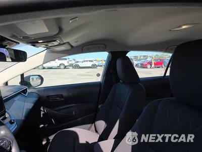 2025 Toyota Corolla LE Sedan - zdjęcie 17 z 27 - miniatura