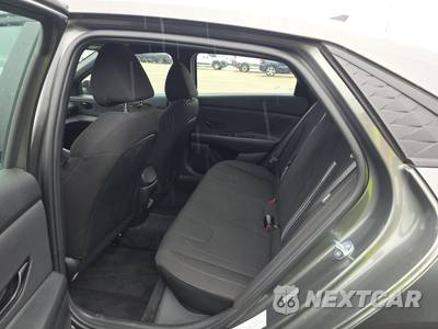 2026 Hyundai Elantra SEL Sport - zdjęcie 13 z 22 - miniatura