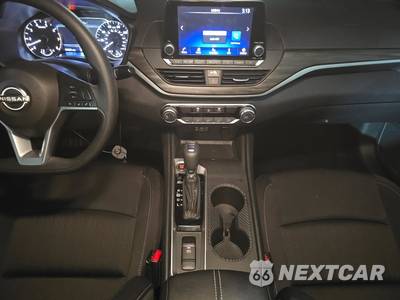 2025 Nissan Altima SV - zdjęcie 11 z 26 - miniatura
