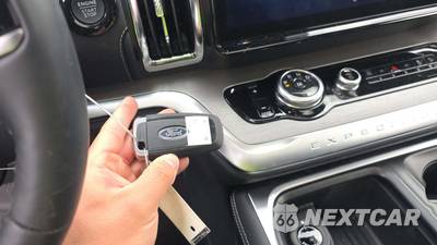 2026 Ford Expedition Max Platinum - zdjęcie 19 z 23 - miniatura