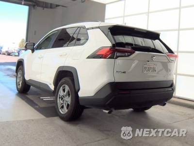 2025 Toyota RAV4 Hybrid XLE - zdjęcie 6 z 34 - miniatura