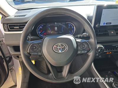 2025 Toyota RAV4 Hybrid XLE - zdjęcie 10 z 34 - miniatura