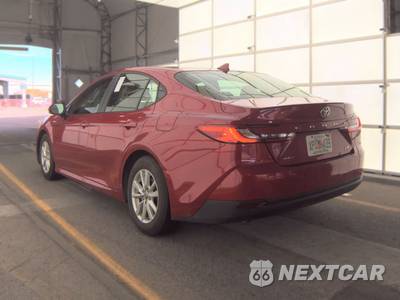 2025 Toyota Camry LE - zdjęcie 6 z 46 - miniatura