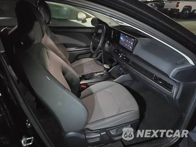 2025 Kia K4 LXS - zdjęcie 8 z 37 - miniatura