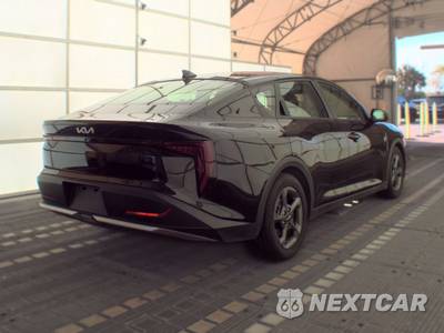 2025 Kia K4 LXS - zdjęcie 4 z 22 - miniatura