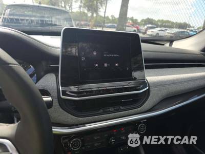 2025 Jeep Compass Latitude - zdjęcie 5 z 9 - miniatura