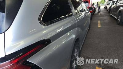 2025 Toyota Sienna LE 8-Passenger 120.5" WB - zdjęcie 20 z 33 - miniatura
