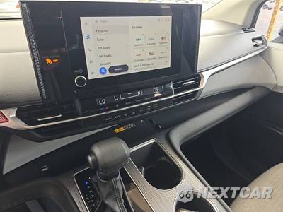2025 Toyota Sienna LE 8-Passenger 120.5" WB - zdjęcie 11 z 33 - miniatura
