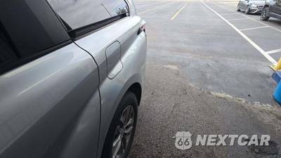 2025 Toyota Sienna LE 8-Passenger 120.5" WB - zdjęcie 33 z 33 - miniatura