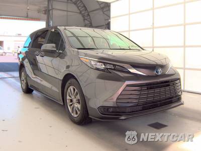 2025 Toyota Sienna LE 8-Passenger 120.5" WB - zdjęcie 3 z 43 - miniatura