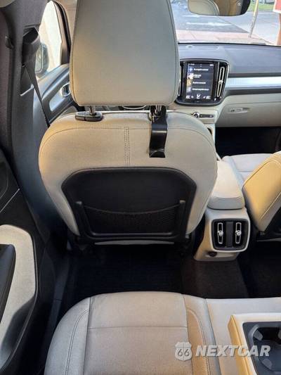 2019 Volvo XC40 T5 Momentum - zdjęcie 15 z 25 - miniatura