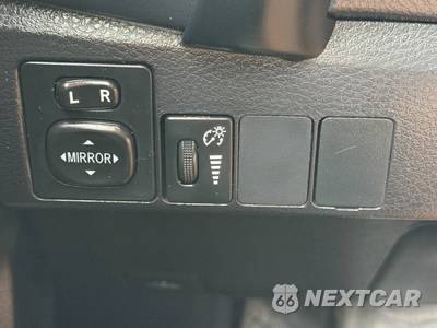 2018 Toyota Corolla LE Sedan - zdjęcie 26 z 27 - miniatura