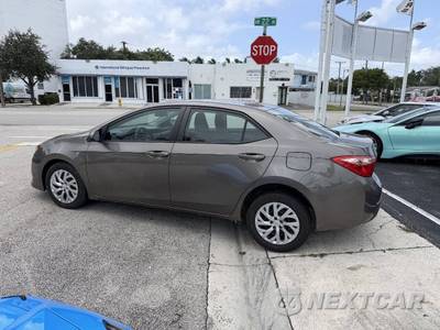 2018 Toyota Corolla LE Sedan - zdjęcie 11 z 27 - miniatura