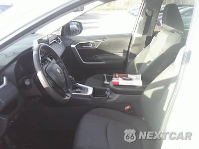 2025 Toyota RAV4 Hybrid XLE - zdjęcie 11 z 29 - miniatura