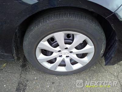 2026 Toyota Corolla LE Sedan - zdjęcie 18 z 27 - miniatura