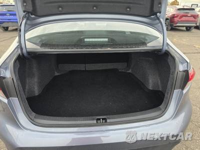 2026 Toyota Corolla LE Sedan - zdjęcie 17 z 24 - miniatura