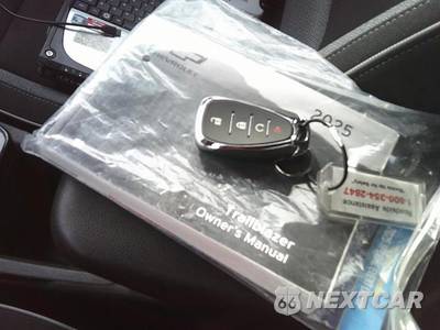 2025 Chevrolet Trailblazer LT 1LT - zdjęcie 4 z 27 - miniatura