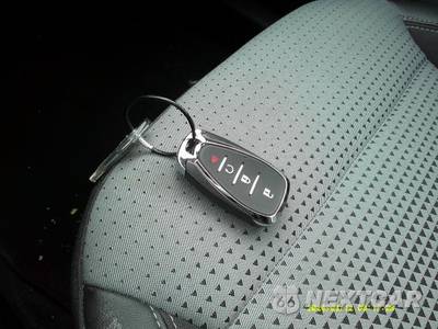 2025 Chevrolet Trax LT - zdjęcie 8 z 25 - miniatura