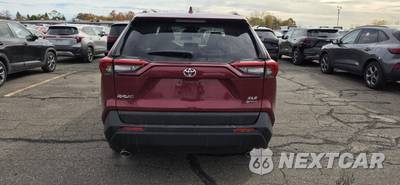 2025 Toyota RAV4 Hybrid XLE - zdjęcie 18 z 28 - miniatura