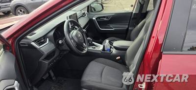 2025 Toyota RAV4 Hybrid XLE - zdjęcie 10 z 28 - miniatura