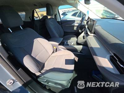 2025 Ford Explorer Active - zdjęcie 8 z 26 - miniatura