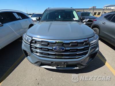 2025 Ford Explorer Active - zdjęcie 2 z 26 - miniatura