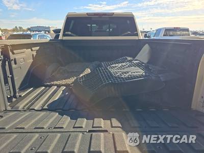 2024 Chevrolet Silverado 2500HD High Country Crew Cab Medium Bed 3LZ - zdjęcie 16 z 22 - miniatura