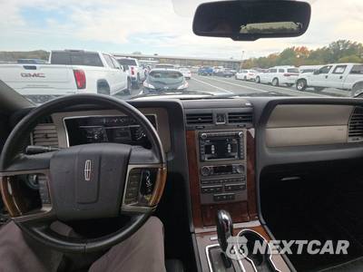 2014 Lincoln Navigator L - zdjęcie 11 z 39 - miniatura