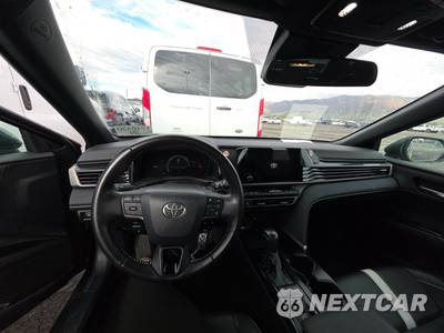 2025 Toyota Camry SE - zdjęcie 11 z 29 - miniatura