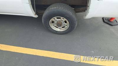 2004 Chevrolet Silverado 2500HD LS Regular Cab Long Bed 1SB - zdjęcie 32 z 48 - miniatura