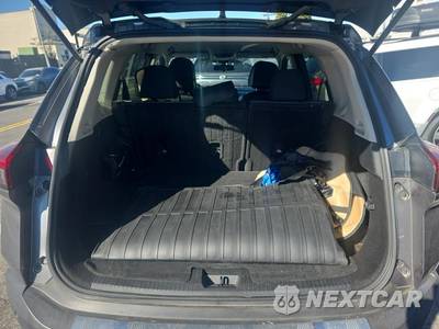 2023 Nissan Rogue SV - zdjęcie 17 z 32 - miniatura