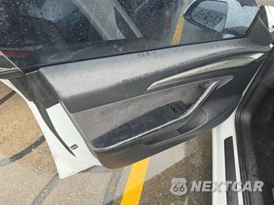 2021 Tesla Model 3 Standard Range Plus - zdjęcie 9 z 38 - miniatura