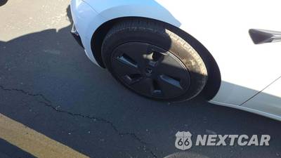 2021 Tesla Model 3 Standard Range Plus - zdjęcie 38 z 38 - miniatura