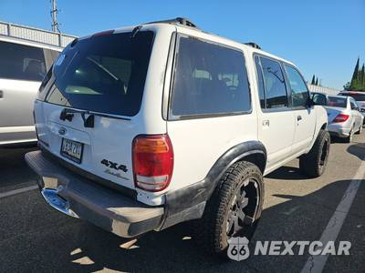 2001 Ford Explorer Eddie Bauer - zdjęcie 4 z 51 - miniatura