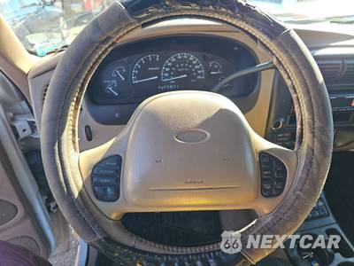 2001 Ford Explorer Eddie Bauer - zdjęcie 10 z 51 - miniatura