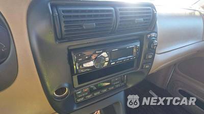 2001 Ford Explorer Eddie Bauer - zdjęcie 47 z 51 - miniatura