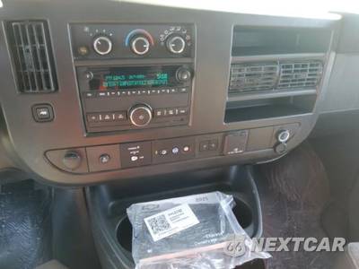 2025 Chevrolet Express 3500 Passenger Van LT 1LT 155.1" WB - zdjęcie 17 z 26 - miniatura