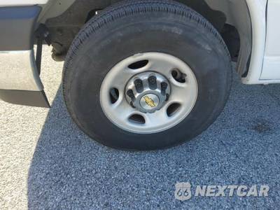 2025 Chevrolet Express 3500 Passenger Van LT 1LT 155.1" WB - zdjęcie 3 z 29 - miniatura