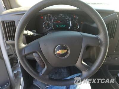 2025 Chevrolet Express 3500 Passenger Van LT 1LT 155.1" WB - zdjęcie 16 z 26 - miniatura