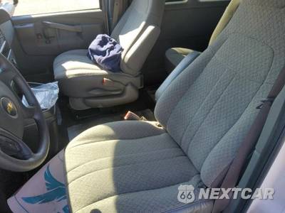 2025 Chevrolet Express 3500 Passenger Van LT 1LT 155.1" WB - zdjęcie 14 z 26 - miniatura