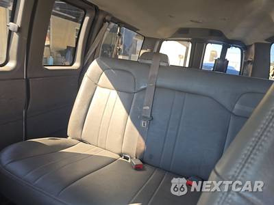 2016 Chevrolet Express 2500 Passenger Van LS 1LS 135.0" WB - zdjęcie 13 z 24 - miniatura