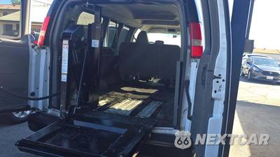 2016 Chevrolet Express 2500 Passenger Van LS 1LS 135.0" WB - zdjęcie 20 z 24 - miniatura