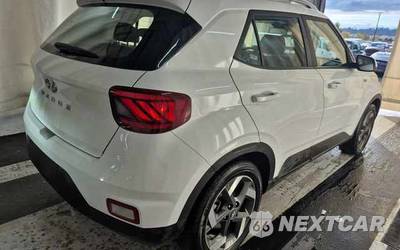 2025 Hyundai Venue SEL - zdjęcie 3 z 27 - miniatura