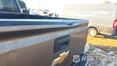 2015 Chevrolet Silverado 2500HD LT Crew Cab Medium Bed 1LT w/Built-In Wi-Fi - zdjęcie 21 z 33 - miniatura