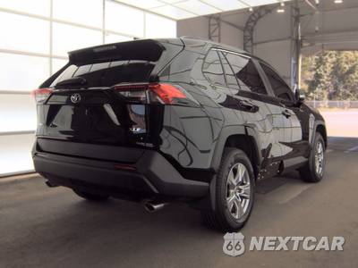 2024 Toyota RAV4 XLE - zdjęcie 4 z 43 - miniatura