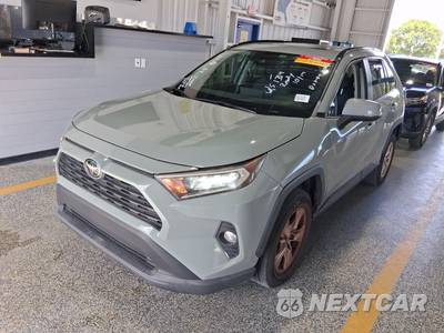 2020 Toyota RAV4 XLE - zdjęcie 1 z 25 - miniatura