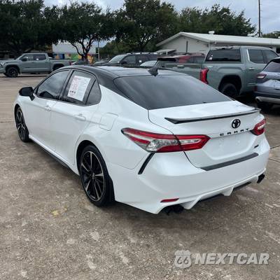 2019 Toyota Camry XSE - zdjęcie 2 z 24 - miniatura